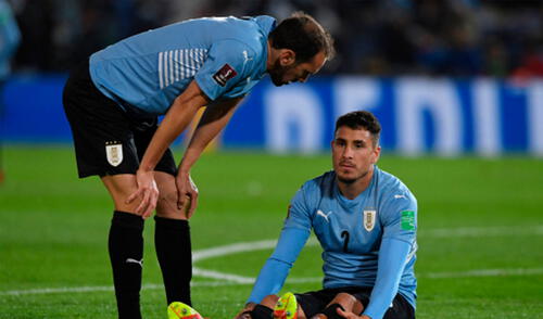 Momento de la lesión de Gímenez en el partido contra Colombia. Foto: AFP Momento de la lesión de Gímenez en el partido contra Colombia. Foto: AFP