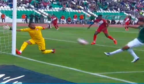 Pedro Gallese ante Marcelo Martins. FOTO: captura de Movistar Deportes