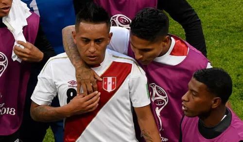 Cueva falló un penal ante Dinamarca en el Mundial Rusia 2018. Foto: AFP.