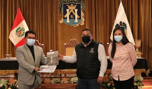 Alcalde de Trujillo, José Ruiz espera tener el aporte de los colegios profesionales para implementar el Plan. Foto: Prensa MPT