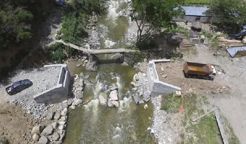 Puente mejoraría la calidad de vida de la población de estas localidades. Foto: Radio Ilucán/Facebook.