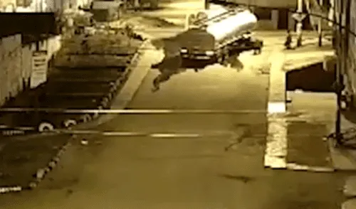 Hecho ocurrió durante la madrugada de este jueves 11. Foto: captura cámara de seguridad