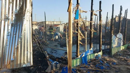 Familias lo perdieron todo en incendio. Foto: Jorge Castro Familias lo perdieron todo en incendio. Foto: Jorge Castro