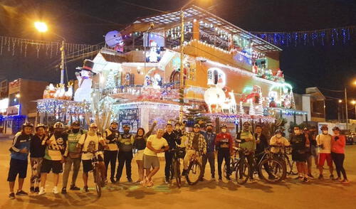 Durante el mes de diciembre, la casa de la familia Betancurt es una atractivo para todos. Foto: Chimbote en la Web Durante el mes de diciembre, la casa de la familia Betancurt es una atractivo para todos. Foto: Chimbote en la Web