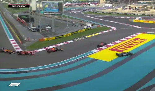 Así fue la polémica entre Max Verstappen y Lewis Hamilton. Foto: captura ESPN. Así fue la polémica entre Max Verstappen y Lewis Hamilton. Foto: captura ESPN.