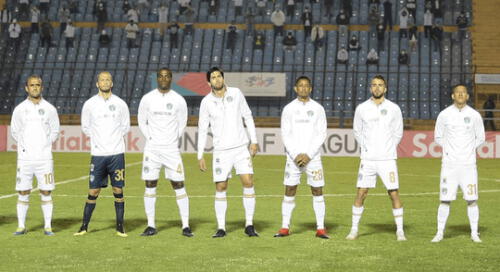 El Comunicaciones vs Motagua se jugará en el Estadio Doroteo Guamuch Flores. Foto: EFE