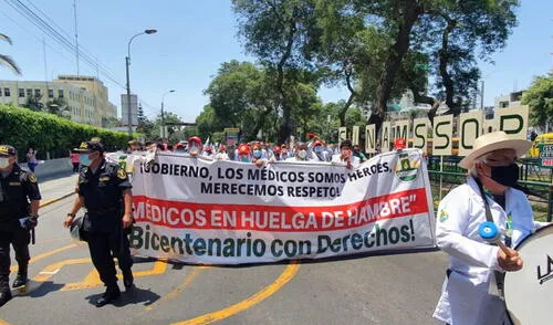 Sindicato pide salida del titular de EsSalud, Mario Carhuapoma. Foto: Sinamssop