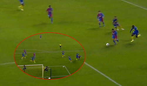 Luis Advíncula es titular con Boca Juniors. Foto: captura de Barca TV