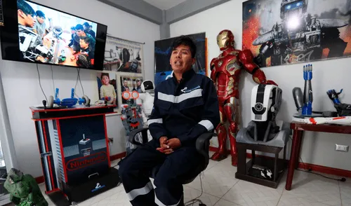 El sueño mayor de Roly Mamani es llegar a tener un centro de rehabilitación biónica y brindar soluciones en miembros inferiores y superiores. Foto: EFE