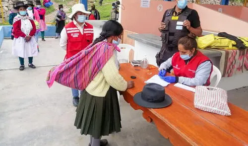 Todo sobre el Bono Yanapay Perú hoy domingo 26 de diciembre de 2021. Foto: Andina