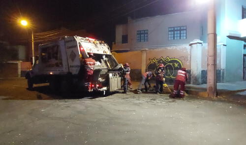 Personal realizó el barrido y desinfección de pistas y veredas. Foto: Municipalidad de Arequipa