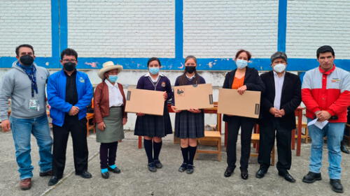 Grupo Gacirlasinos 2021 del colegio Garcilaso de la Vega de Vista Alegre ganó concurso de conocimientos Foto: Gold Fields. Grupo Gacirlasinos 2021 del colegio Garcilaso de la Vega de Vista Alegre ganó concurso de conocimientos Foto: Gold Fields.