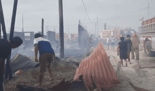 Menores y adultos mayores quedan a la intemperie tras el siniestro. Foto: Walac Noticias