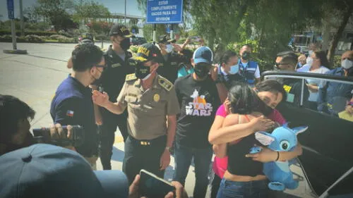 Menor se reencontró con su madre en la frontera. Foto: PNP