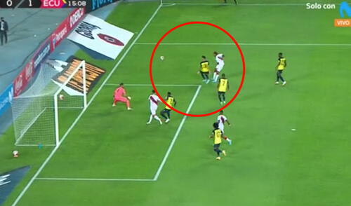 André Carrillo se perdió la primera chance de gol de la selección peruana. Foto: captura Movistar Deportes André Carrillo se perdió la primera chance de gol de la selección peruana. Foto: captura Movistar Deportes