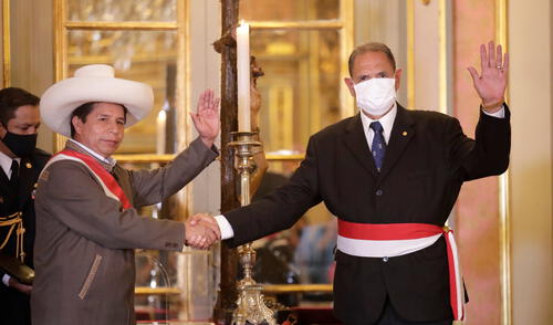 Gavidia es un contraalmirante de la Marina de Guerra del Perú en situación de retiro. Durante su periodo de actividad, fue Inspector General (2012) y Director General de Economía (2013). Foto: Presidencia.