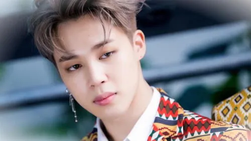 Jimin de BTS en revista.  Foto: BIG HIT MUSIC