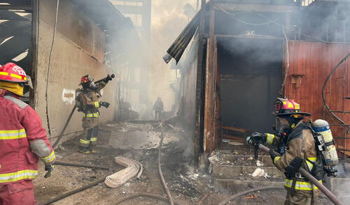 En el lugar no se ha reportado ni un solo herido. Foto: Erwin Valenzuela / URPI-LR En el lugar no se ha reportado ni un solo herido. Foto: Erwin Valenzuela / URPI-LR