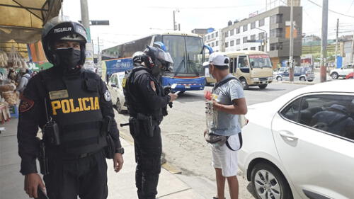 Los comerciantes saludaron el incremento de efectivos policiales en la zona. Foto: Wilder Pari/LR