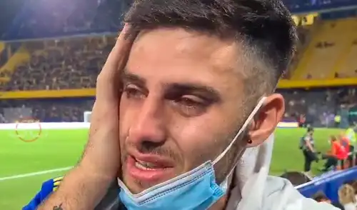 Hincha de Boca Juniors se quiebra al asistir a La Bombonera. Foto: Captura de ESPN.