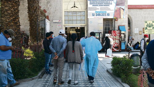 Sin recursos. Hospital no tiene para pagar a contratados. Foto: La República
