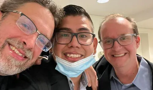 La fotografía que Elmer Churampi postea en su cuenta de Facebook para manifestar su felicidad. La fotografía que Elmer Churampi postea en su cuenta de Facebook para manifestar su felicidad.