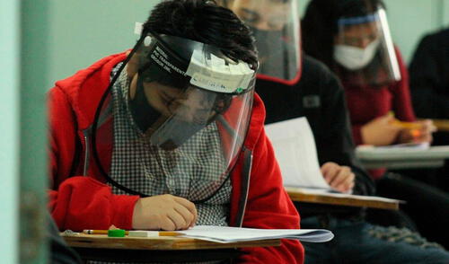 Copimens publicó en enero la convocatoria para que los alumnos de tercer año de secundaria o egresados puedan continuar sus estudios. Foto: Secretaria IPN/Twitter