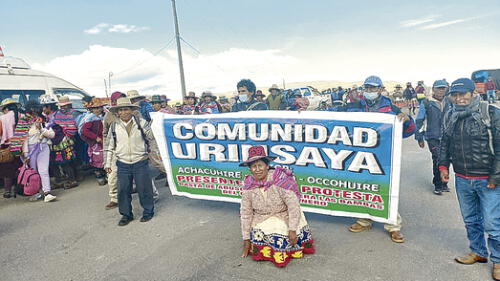 Conflicto. Comuneros de Urinsaya aseguran estar afectados por el paso de vehículos de Las Bambas. Foto: La República