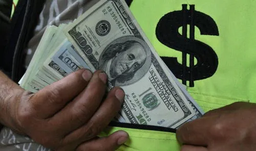 La compra del dólar en el mercado paralelo se encuentra en S/ 3,725 y la venta, asciende a S/3,770. Foto: Andina. La compra del dólar en el mercado paralelo se encuentra en S/ 3,725 y la venta, asciende a S/3,770. Foto: Andina.