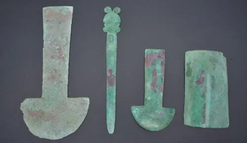 Se encontró el kit de herramientas que habría usado el posible cirujano. Foto: Museo Nacional Sicán