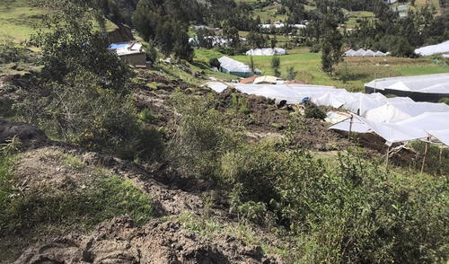 La destrucción de viviendas dejó nueve personas damnificadas. Foto: COER Áncash. La destrucción de viviendas dejó nueve personas damnificadas. Foto: COER Áncash.