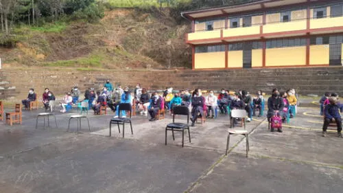Estudiantes habían retornado a la semipresencialidad gradualmente durante el mes de marzo. Foto: institución educativa
