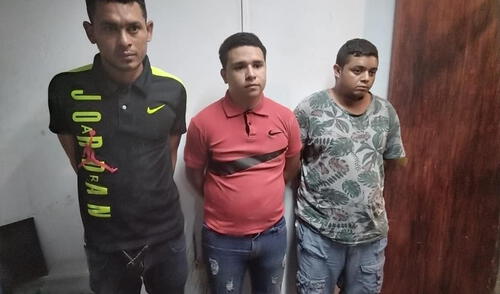 Sujetos bajaron de un auto en actitud sospechosa y fueron detenidos. Foto: PNP