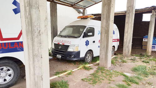 En mal estado. En centros de salud de Puno hay ambulancias detenidas por falta de reparación. Foto: La República