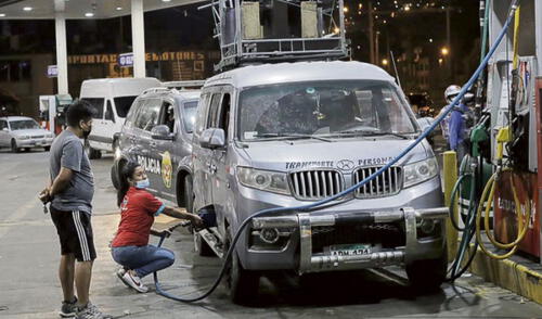 Revisa los precios de los combustibles hoy en los grifos de Lima y Callao. Foto: La República Revisa los precios de los combustibles hoy en los grifos de Lima y Callao. Foto: La República