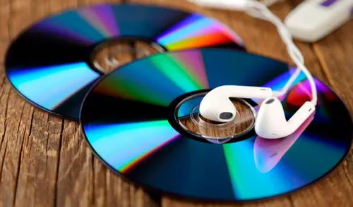 Los CDs tuvieron esta capacidad para poder albergar la Novena Sinfonía de Beethoven. Foto: Muy Computer Los CDs tuvieron esta capacidad para poder albergar la Novena Sinfonía de Beethoven. Foto: Muy Computer