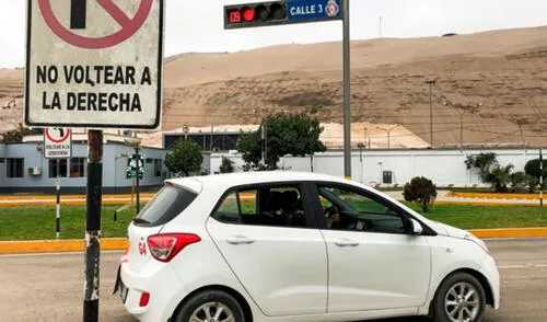La tercera fase es el examen de manejo, que se realiza en un circuito especial. Foto: Andina La tercera fase es el examen de manejo, que se realiza en un circuito especial. Foto: Andina