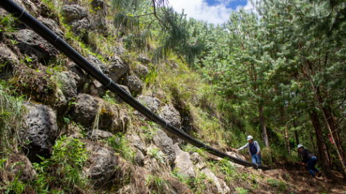Inspección del sistema de riego Hualango San Antonio en Cutervo. Foto: Gerencia Subregional Cutervo