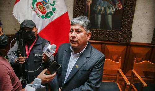 Alcalde hizo este anuncio en presentación de actividades por el 70 aniversario de Mollebaya. Foto: Rodrigo Talavera/La República Alcalde hizo este anuncio en presentación de actividades por el 70 aniversario de Mollebaya. Foto: Rodrigo Talavera/La República