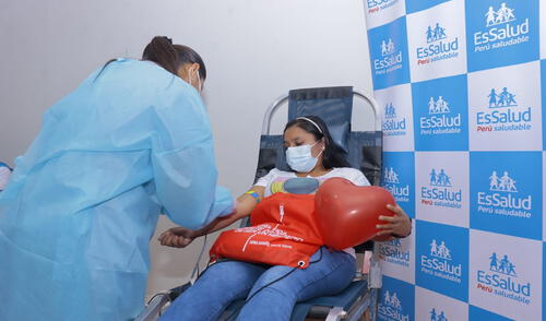 Piuranos participan en campaña de donación de sangre. Foto: la República