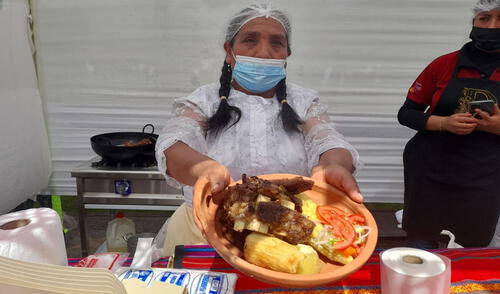 Se ofrecieron platos típicos de Cusco. Foto: Luis Álvarez/URPI