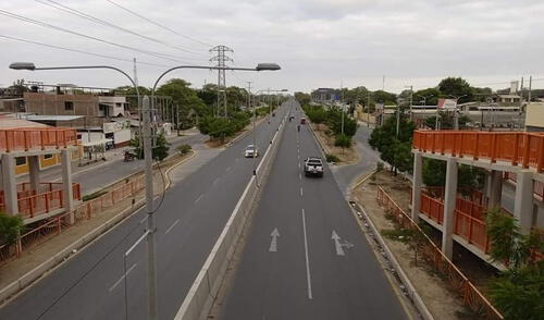 La excesiva velocidad habría originado el despiste. Foto: La República
