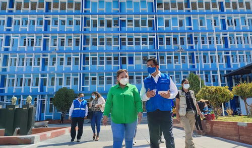 Autoridades buscan sumar esfuerzos para mejorar la logística en hospital. Foto: Piura Noticias