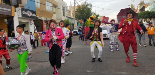 Los artistas se mostraron felices de volver a celebrar su día. Foto: Wilder Pari/URPI