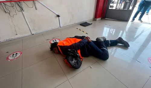 Uno de los delincuentes se vestía como obrero para pasar desapercibido entre el resto de los clientes. Foto: La República