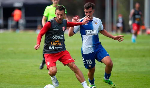 Perú disputó un partido de práctica en Barcelona. Foto: FPF