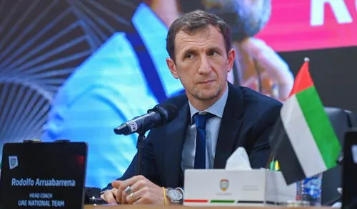 El argentino asumió el banquillo del conjunto emiratí a inicios del 2022. Foto: Twitter/@UAEFNT El argentino asumió el banquillo del conjunto emiratí a inicios del 2022. Foto: Twitter/@UAEFNT