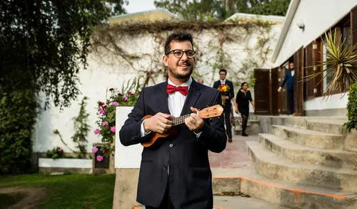 Músico. Nicolás y el ukelele que lo acompañaba siempre. Foto:difusión/Lucía and Fer Photography Músico. Nicolás y el ukelele que lo acompañaba siempre. Foto:difusión/Lucía and Fer Photography