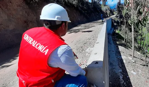 Equipo de control realizó supervisión de trabajos en camino vecinal. Foto: Contraloría