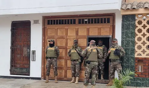 PNP se encuentra realizando las investigaciones del caso. Foto: Deysi Portuguez / URPI - LR PNP se encuentra realizando las investigaciones del caso. Foto: Deysi Portuguez / URPI - LR